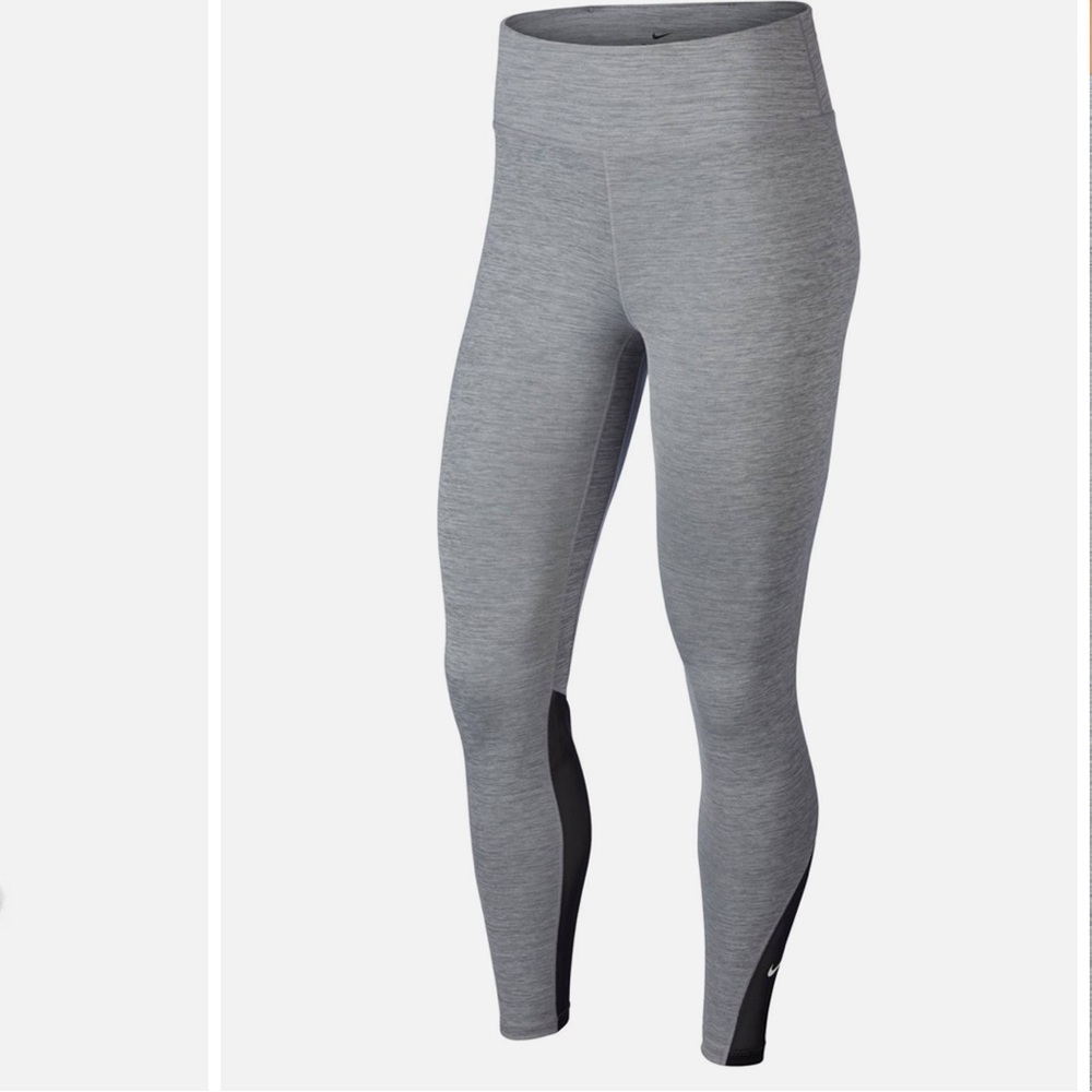 *NWT* Nike Grey and black performance leggings